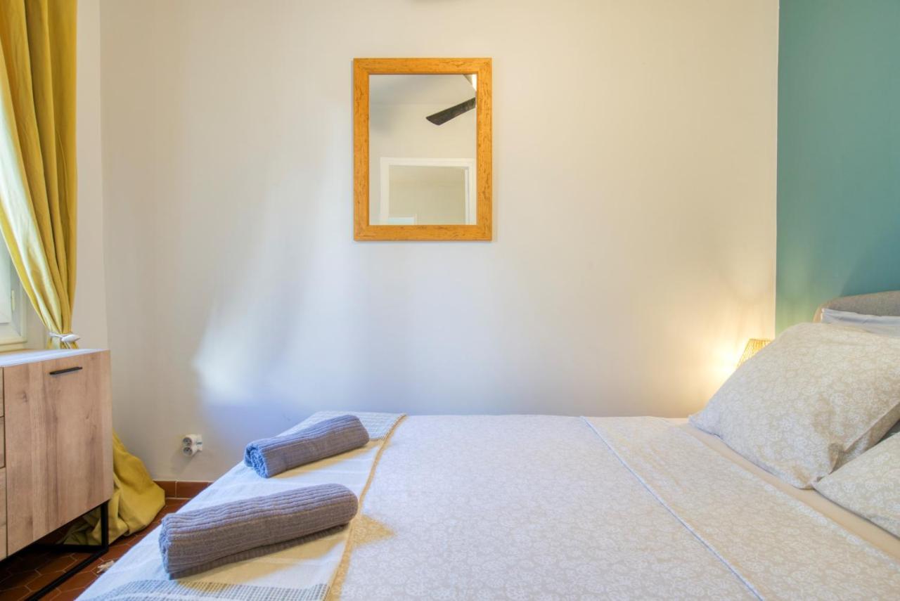 Cosy, Modern, Fully Equipped, Air Conditioning, Nice Historical, Old Town, 1Minute Walk From Beach - "Le Bunico 4" Exterior foto